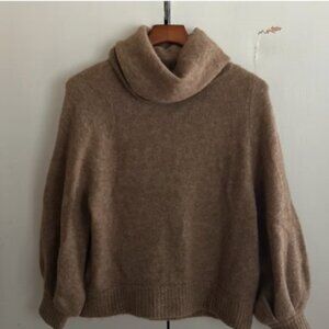 Aritzia (Babaton) Sweater